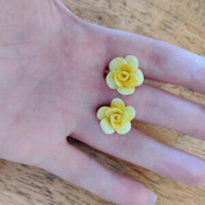Coalport Flower clip on earrings